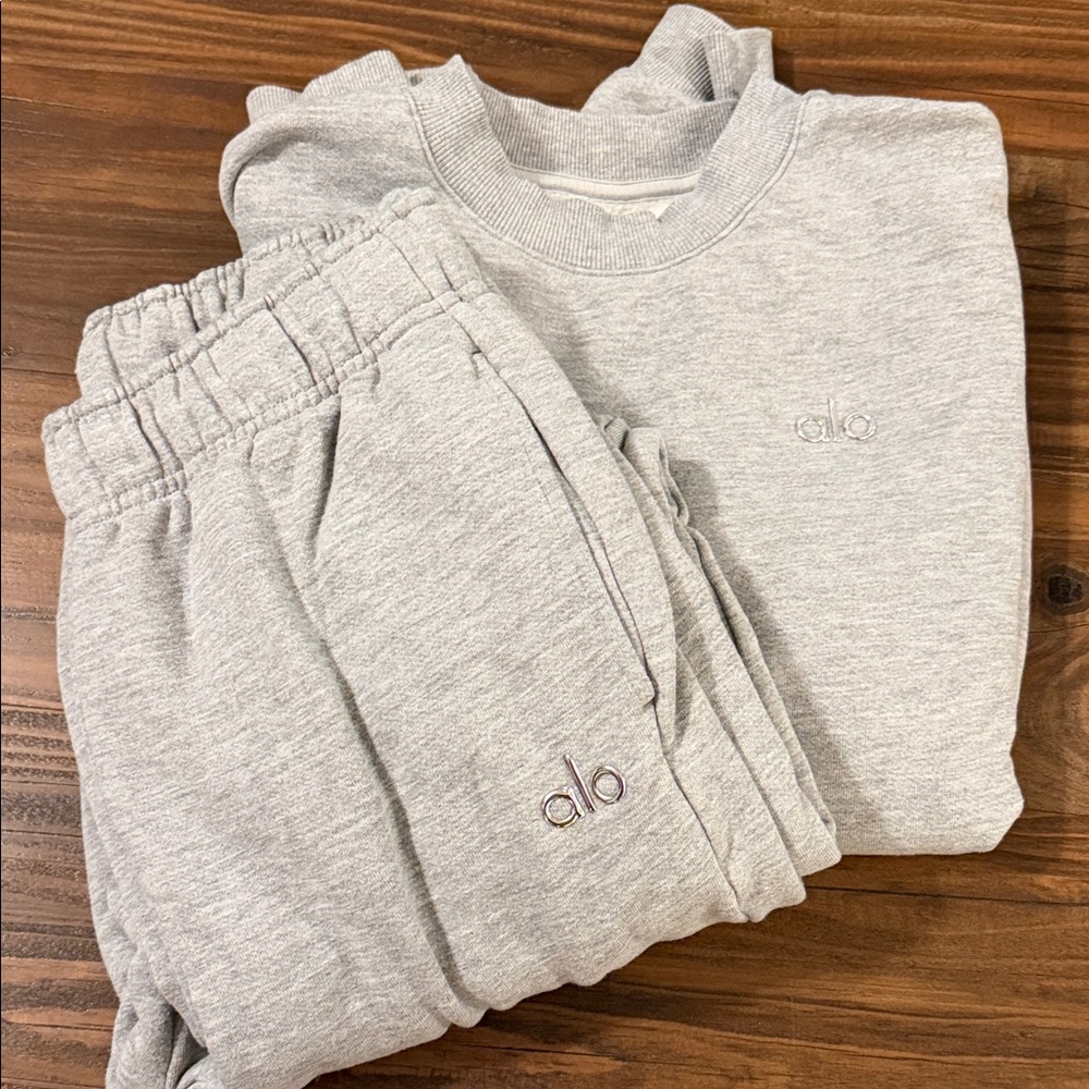 ALO Yoga Light Gray Crew Neck Sweater and matching sweats